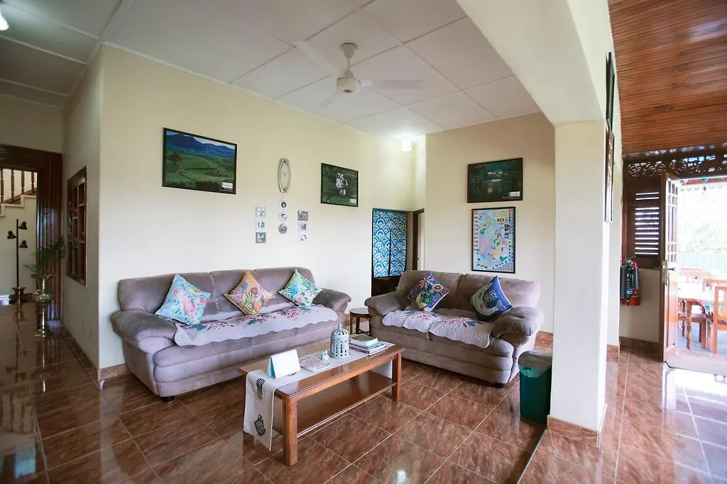 *** Inn Yes Paradise Kandy Sri Lanka